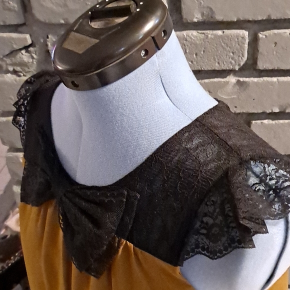 Dress - Picture 6 of 6